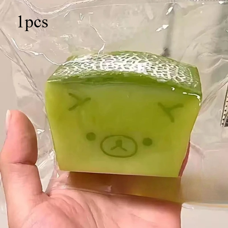 light green melon bear rilakku - огляд і ціна Desk Setup Light